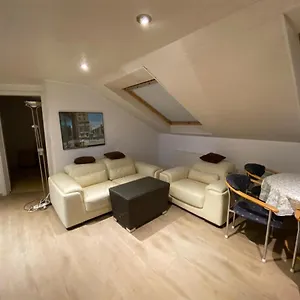 Ze-2020-7-wz Apartment